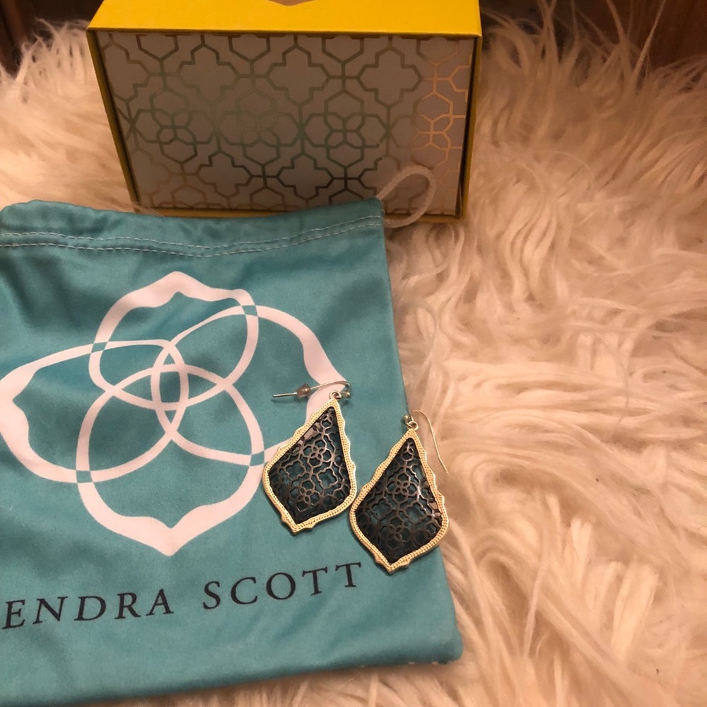 Kendra Scott earrings.  Excellent condition